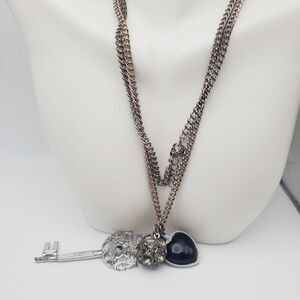 Silver estate old skeleton‎ key necklace